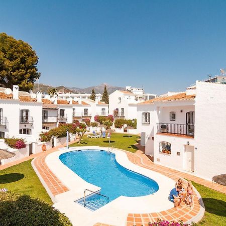 Los Pinos 23 Villas Casasol 内尔哈 外观 照片