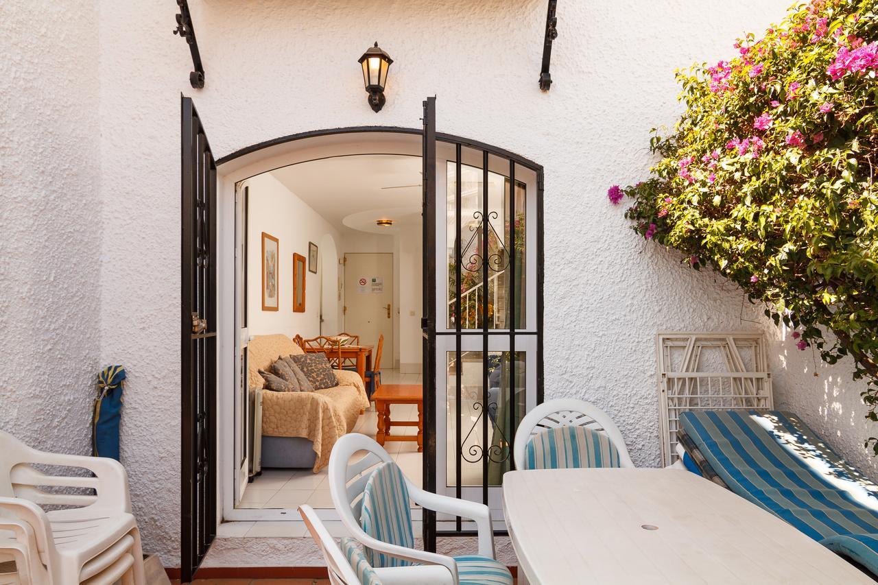 Los Pinos 23 Villas Casasol 内尔哈 外观 照片